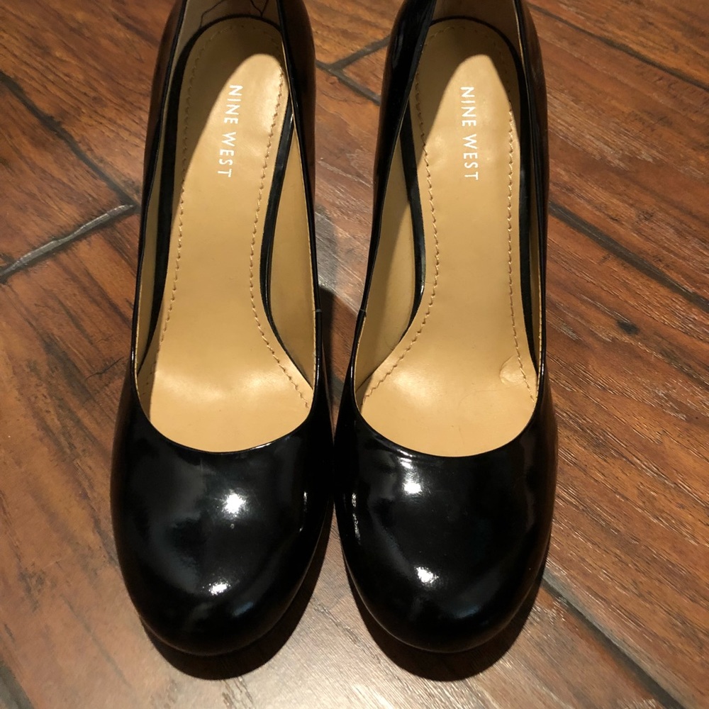 Nine West black paten heels 9